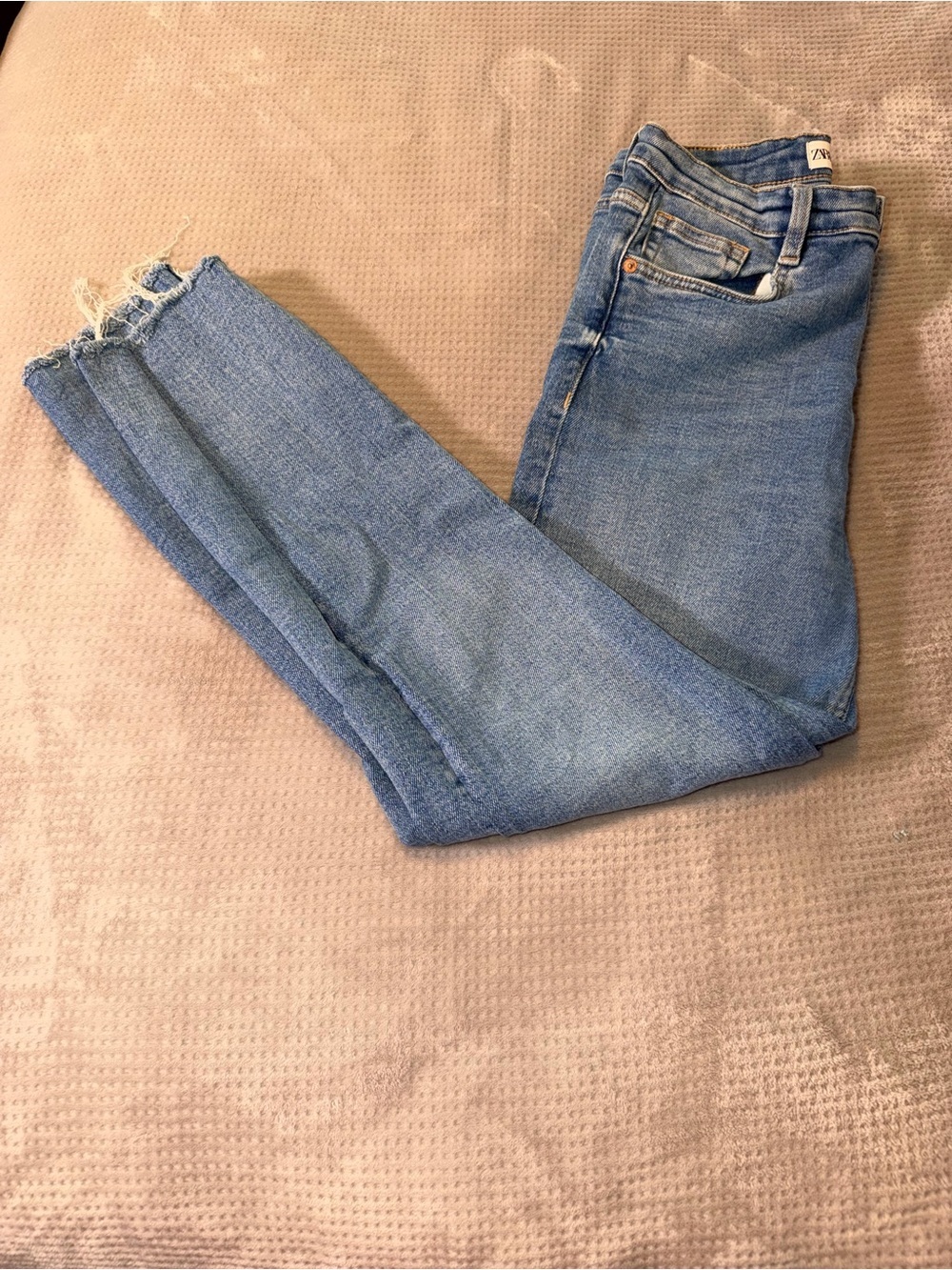 ZAra Light Blue Straight leg Jeans with Raw Hem size 6